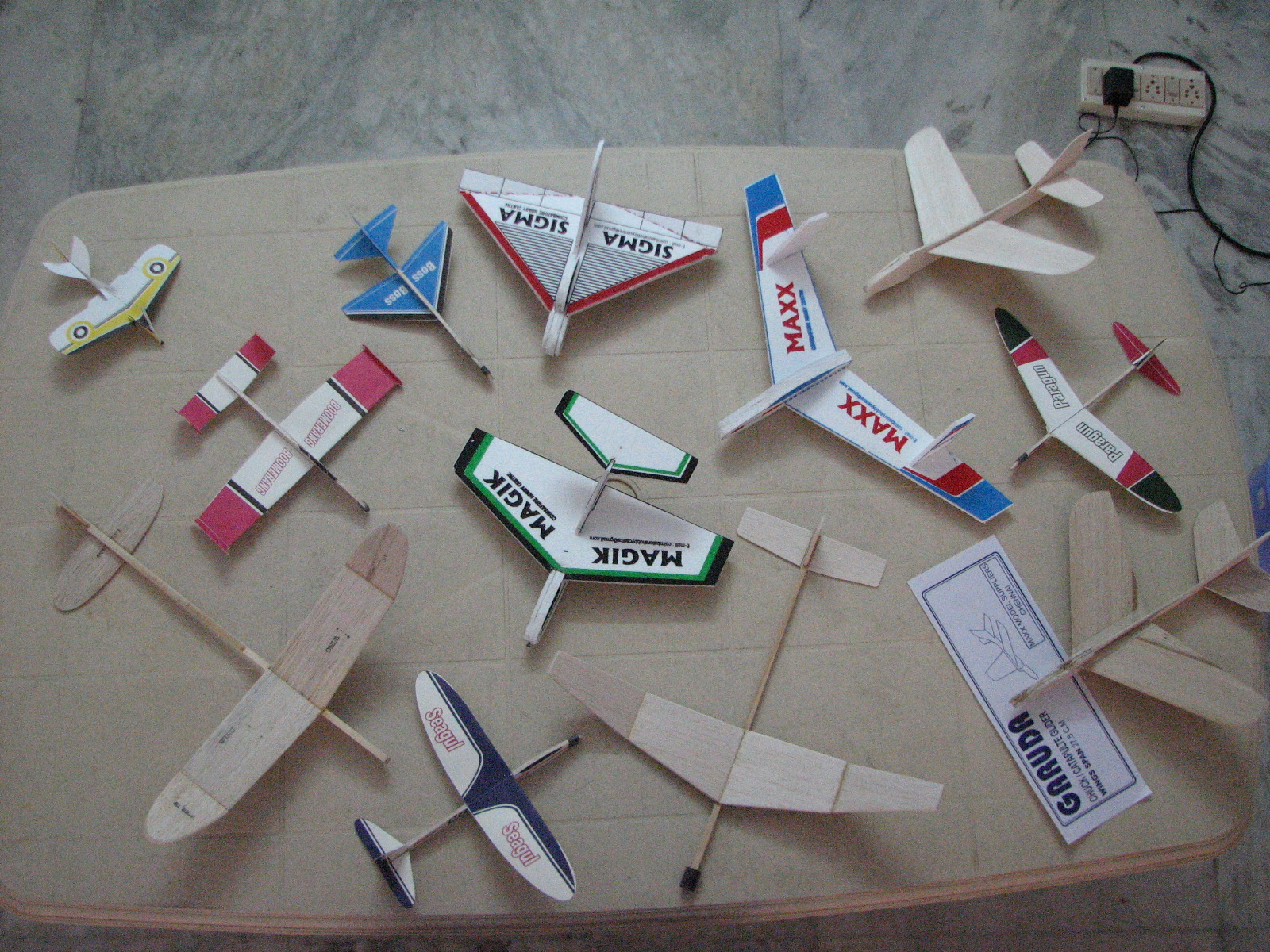 CHUCK GLIDERS KITS